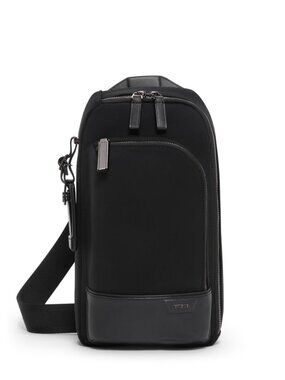BNWT Tumi Harrison Gregory Sling